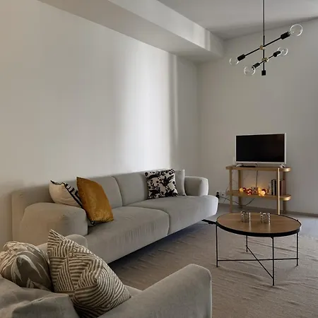 Lägenhet Stylish, Modern Situated In The