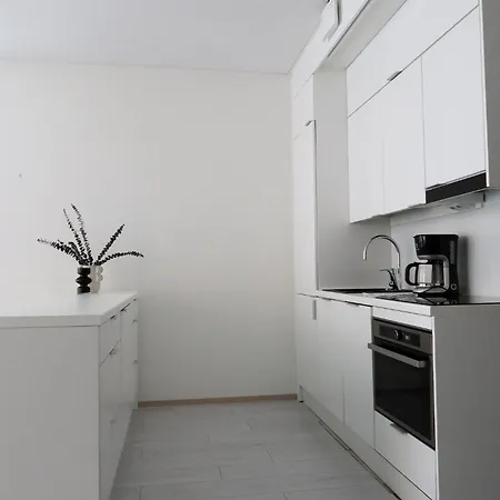 Stylish, Modern Situated In The Lägenhet Uleåborg